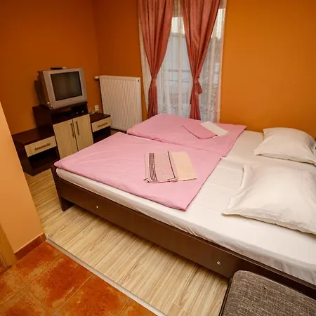 Aparthotel Mico Bradina